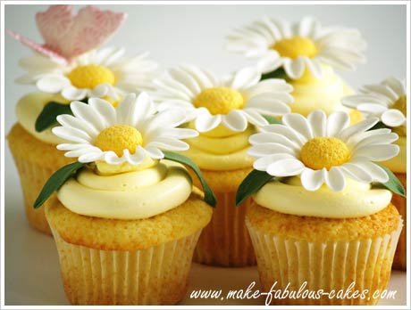 daisy cupcake