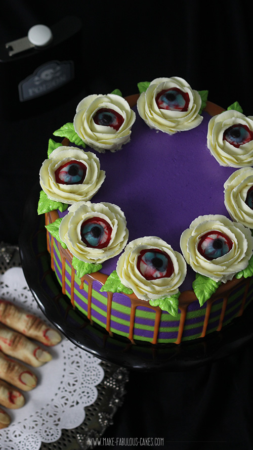 Halloween Eyeball Flower Cake