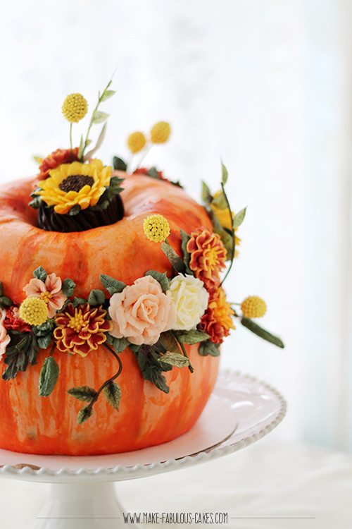 pumpkin flower cake