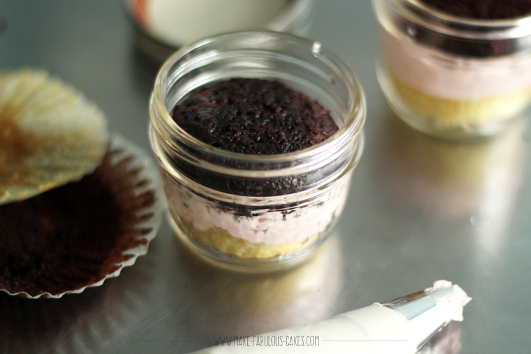 Cupcake in a Jar by Make Fabulous Cakes