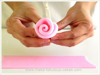 fondant ribbon rose