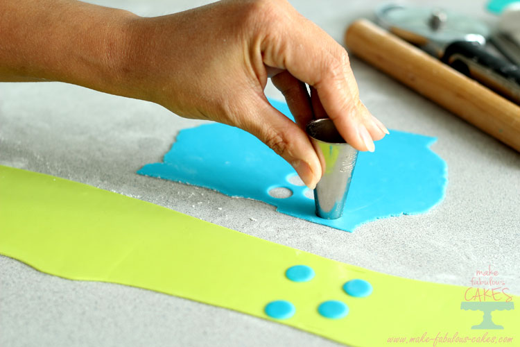 Polka dot fondant
