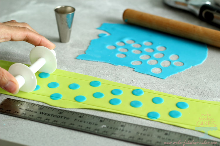 fondant ribbon cutter