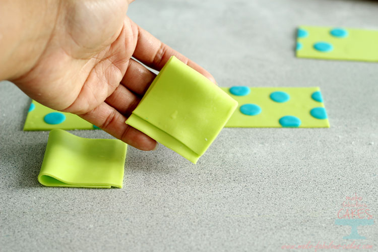 make gum paste bow