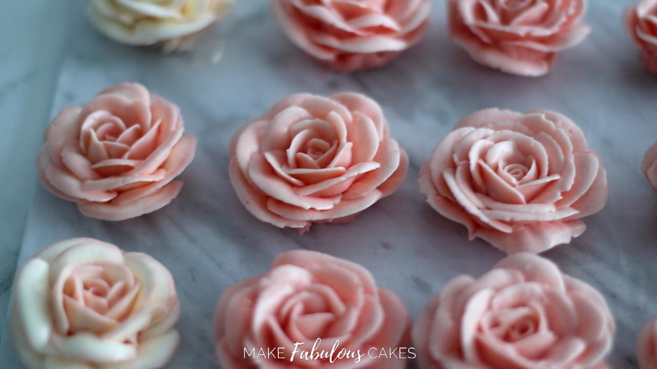 peach buttercream roses