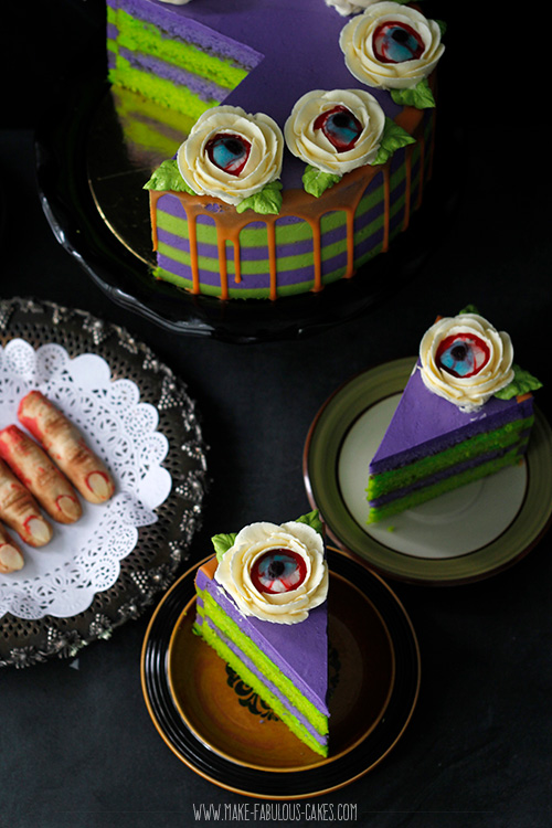 Halloween Eyeball Flower Cake