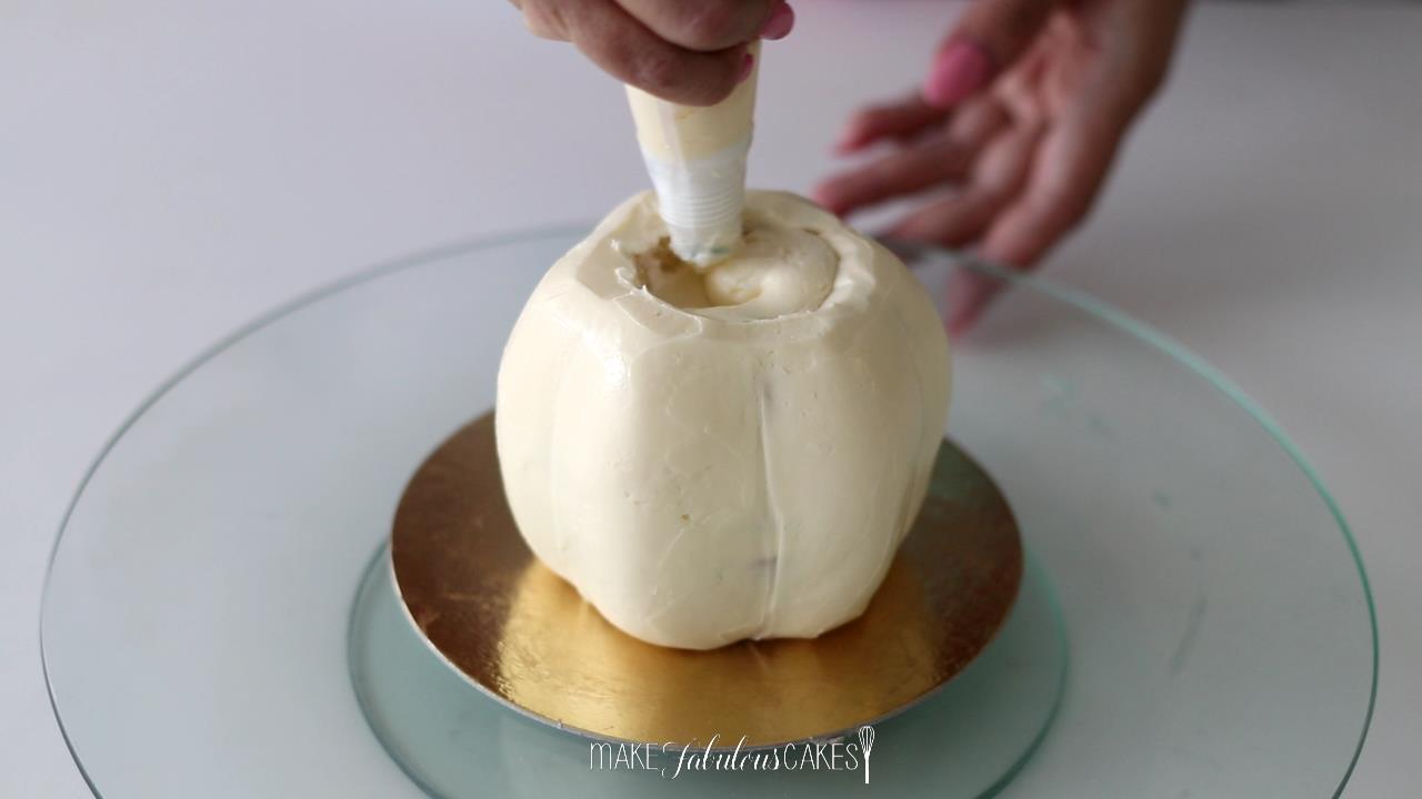 mini pumpkin cake