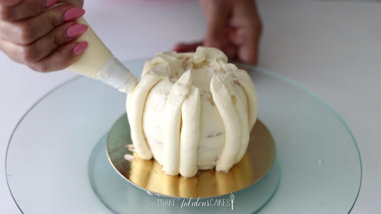 buttercream pumpkin cake