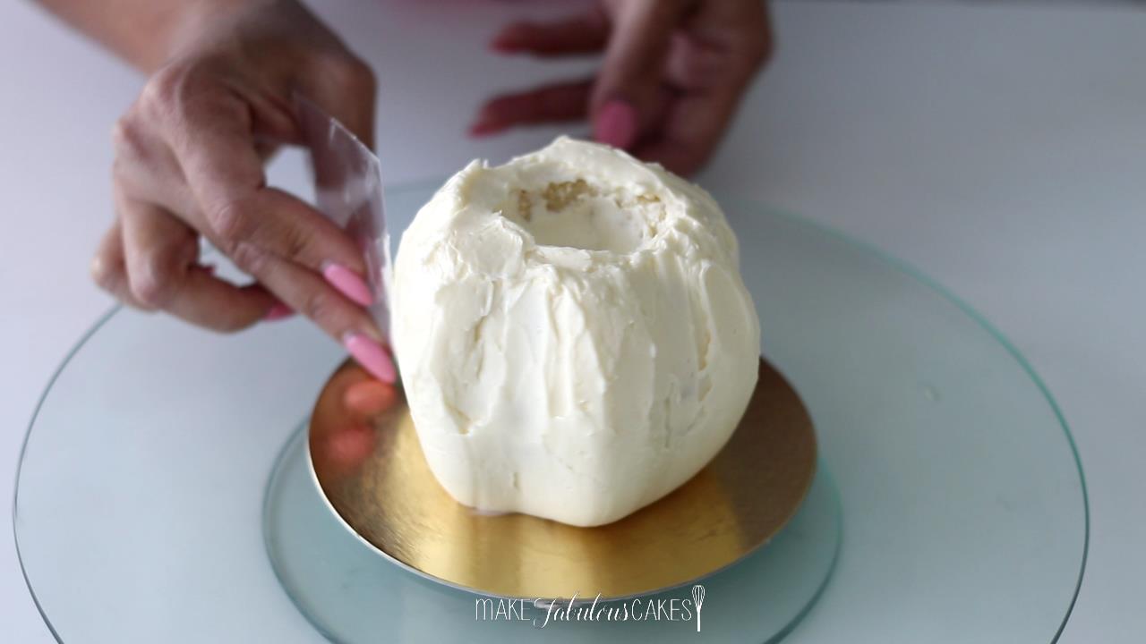 pumpkin cake scraper