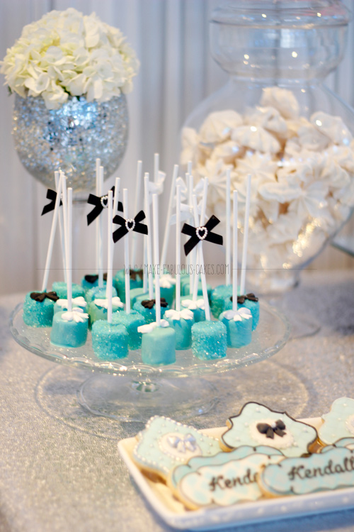 Breakfast At Tiffany’s dessert table