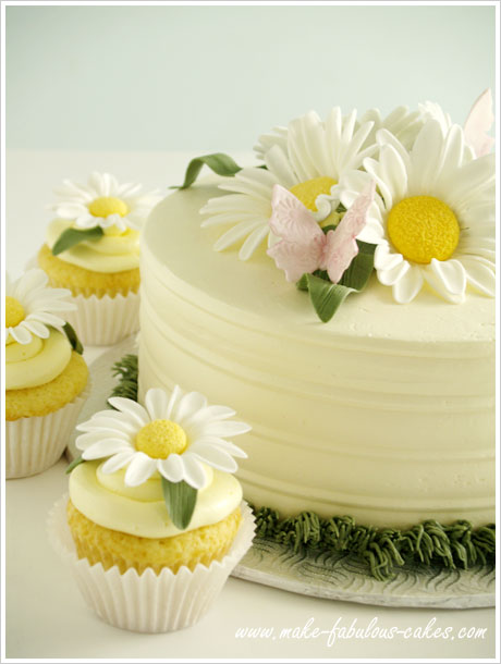 Daisy Cake & Cupcakes
