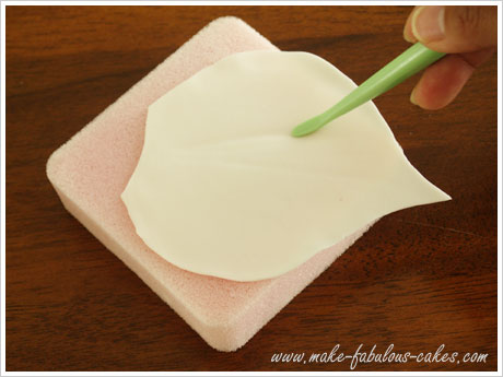 Gum paste calla lily tutorial