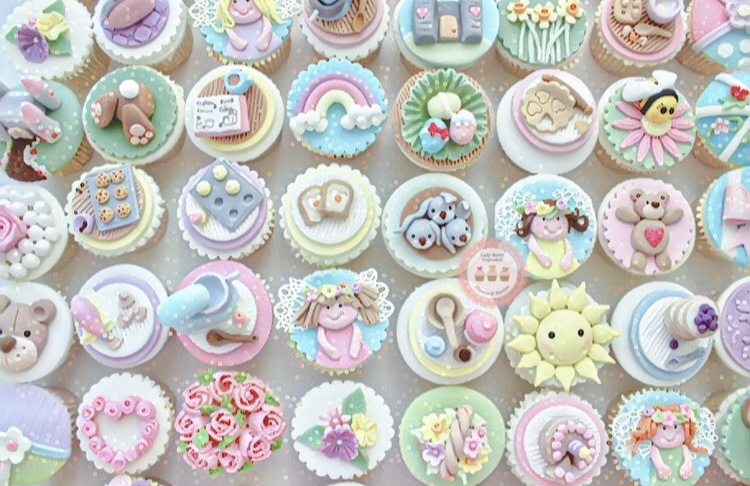 pastel cupcakes