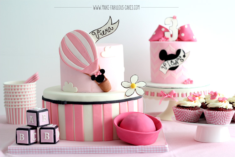 vintage Minnie mouse cake