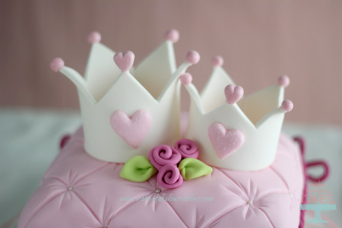 Pillow cake