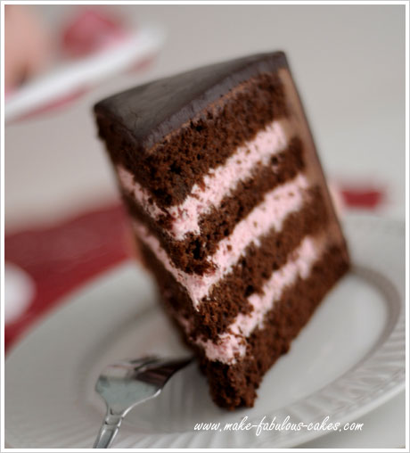 strawberry mousse cake filling