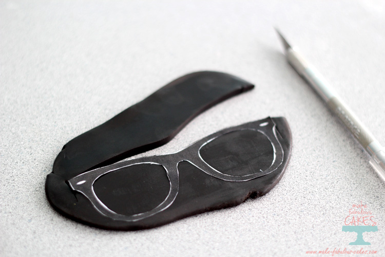 Gum paste eyeglasses